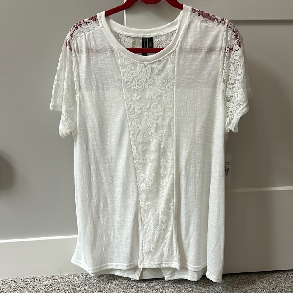 Allie & Rob White Boxy Embellished Blouse Short Sleeve